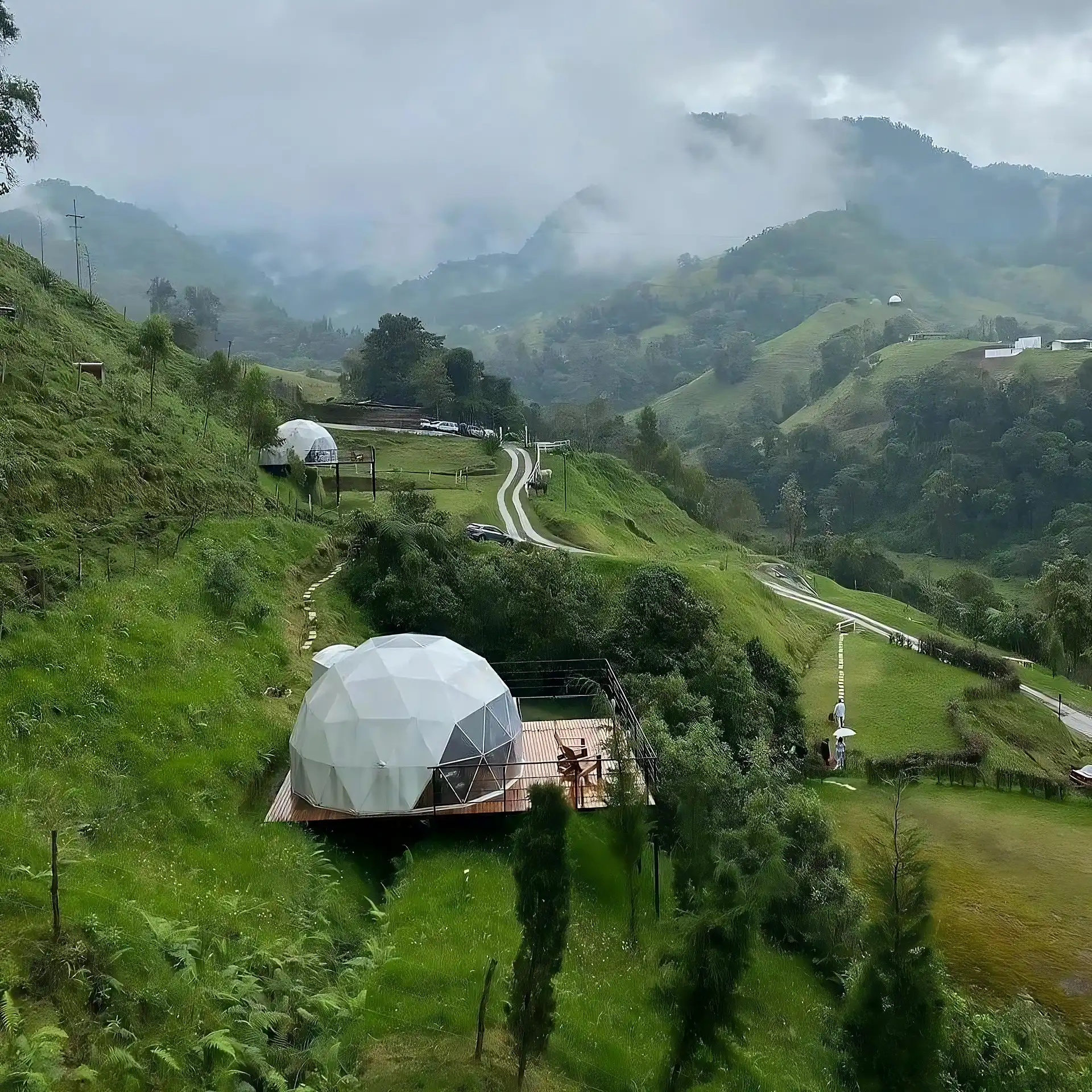 Vista de la montaña desde el glamping